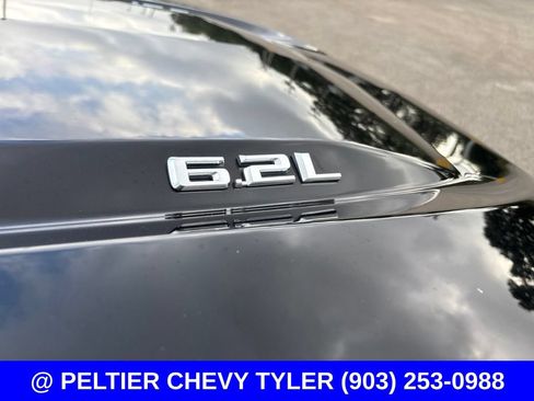 Used 2022 Chevrolet Silverado 1500 High Country w/ High Country Premium Package AWD/4WD image 11