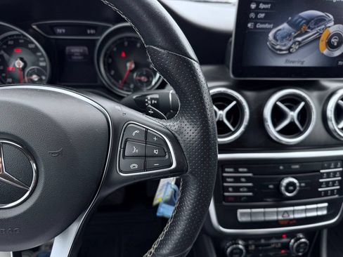 Used 2018 Mercedes-Benz CLA 250 4MATIC image 29
