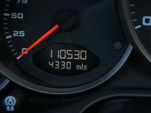 Used 2008 Porsche 911 Carrera 4 AWD/4WD image 25