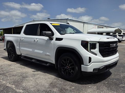 Used 2023 GMC Sierra 1500 Elevation RWD image 7