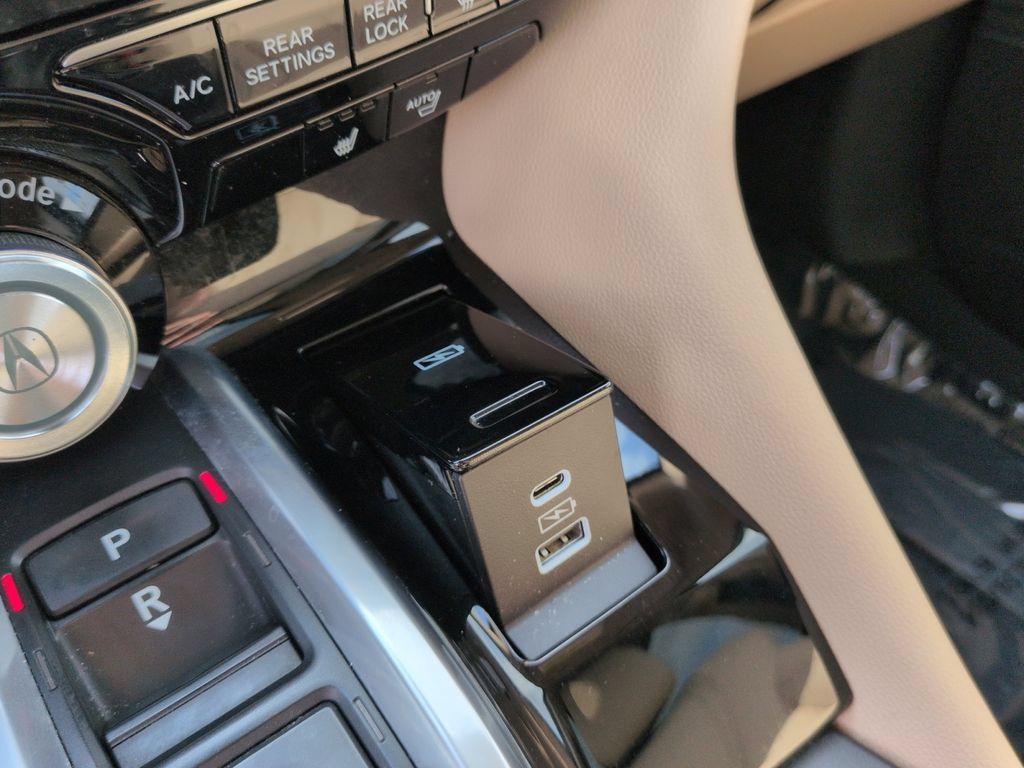 Used 2023 Acura MDX SH-AWD image 21
