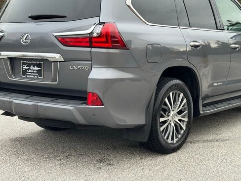 Used 2019 Lexus LX 570 4WD image 15