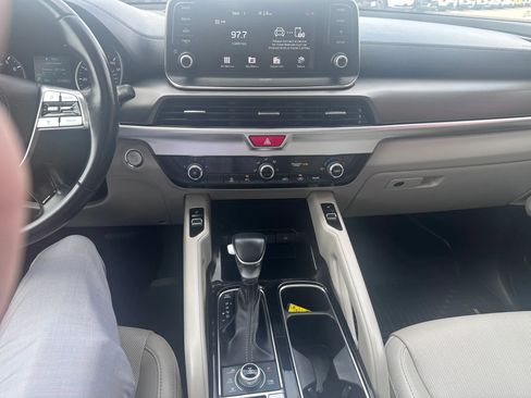 Used 2021 Kia Telluride S AWD/4WD image 18