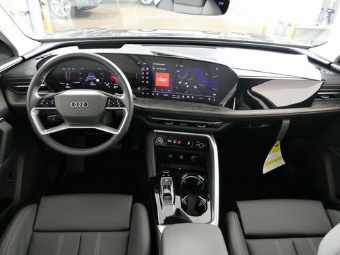 New 2025 Audi Q5 Premium Plus image 25
