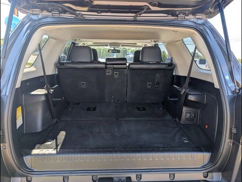 Used 2018 Toyota 4Runner Limited AWD/4WD image 21