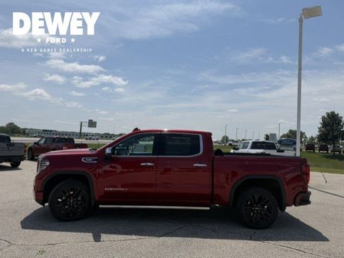 Used 2024 GMC Sierra 1500 Denali w/ Technology Package AWD/4WD image 5
