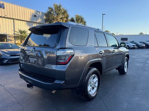 Used 2016 Toyota 4Runner SR5 image 8