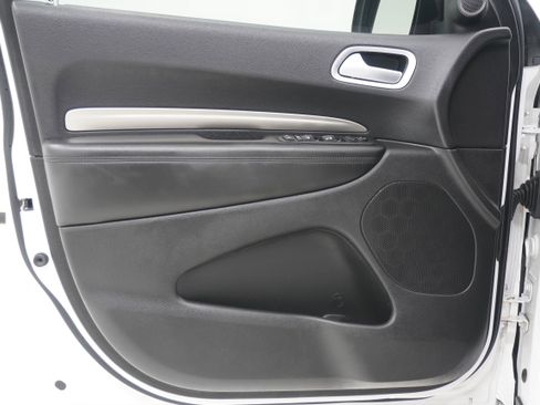 Used 2020 Dodge Durango SXT w/ 3rd Row Seating Group RWD image 15