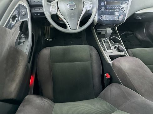 Used 2013 Nissan Altima 2.5 S FWD image 27