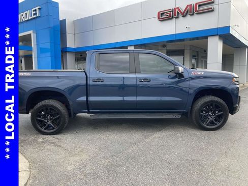 Used 2022 Chevrolet Silverado 1500 LT Trail Boss w/ Safety Package AWD/4WD image 2