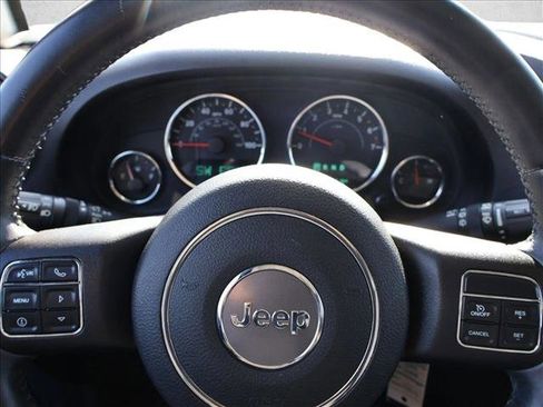 Used 2015 Jeep Wrangler Sport AWD/4WD image 14
