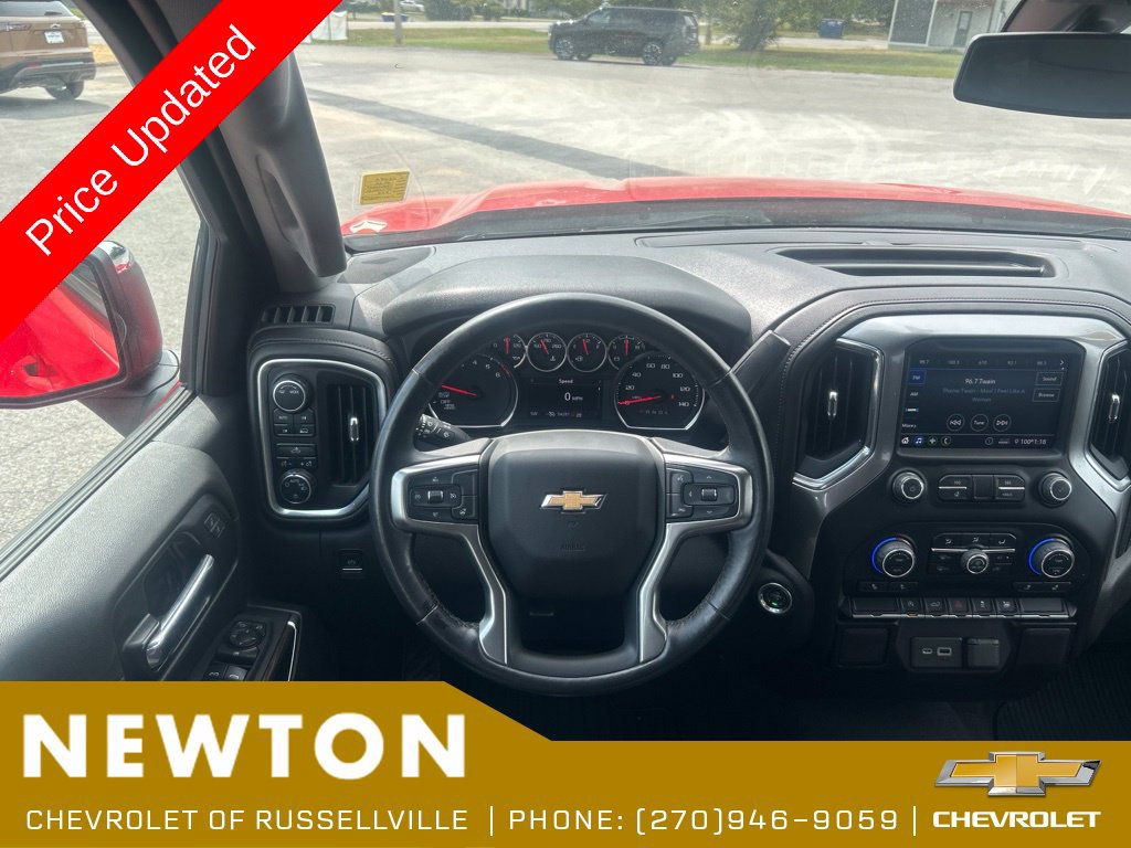 Used 2022 Chevrolet Silverado 1500 LT AWD/4WD image 19