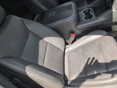 Used 2022 Chevrolet Tahoe Z71 w/ Luxury Package image 10