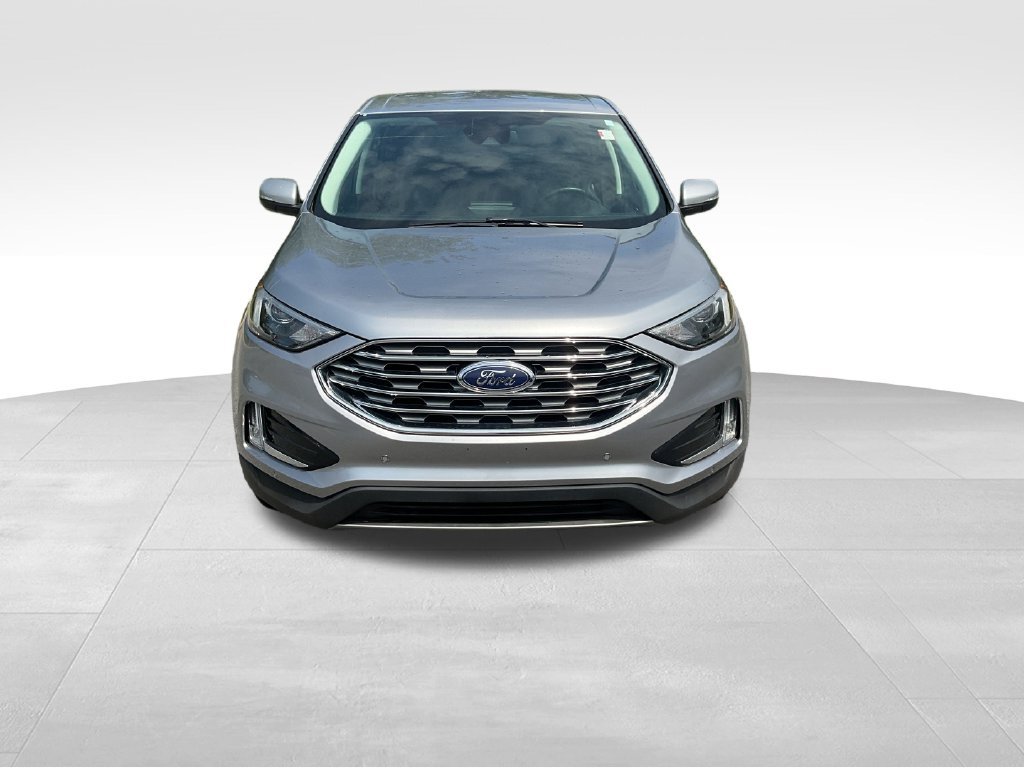 Used 2022 Ford Edge Titanium AWD/4WD image 3