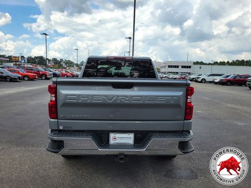Used 2024 Chevrolet Silverado 1500 LT AWD/4WD image 5