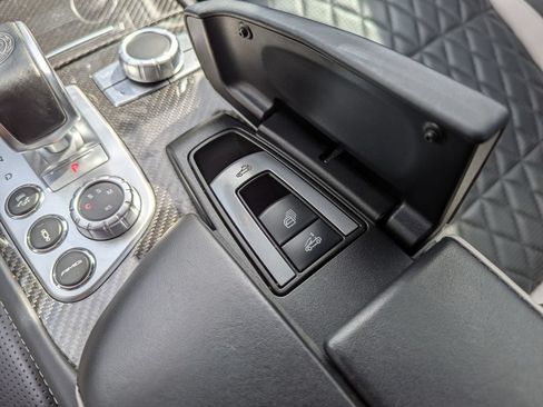 Used 2016 Mercedes-Benz SL 63 AMG image 30
