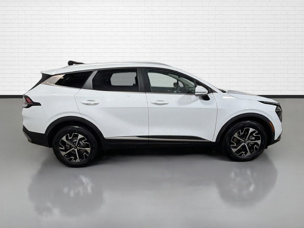 Used 2024 Kia Sportage EX AWD/4WD image 10