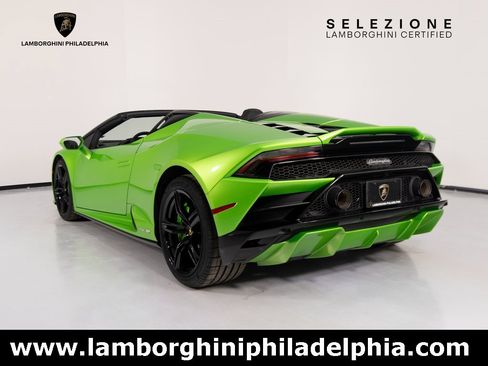 Used 2021 Lamborghini Huracan EVO image 8