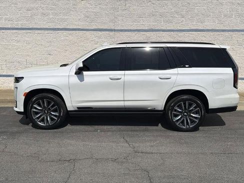 Certified 2024 Cadillac Escalade Sport Platinum AWD/4WD image 4