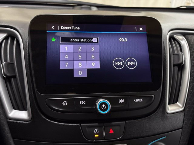 Used 2023 Chevrolet Malibu LT FWD image 31