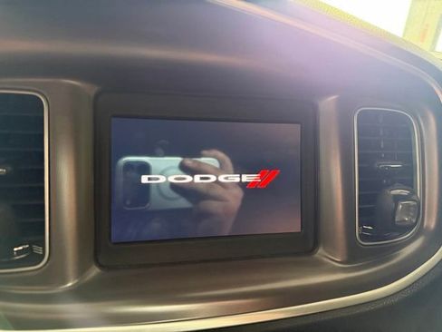 Used 2021 Dodge Charger SXT RWD image 15