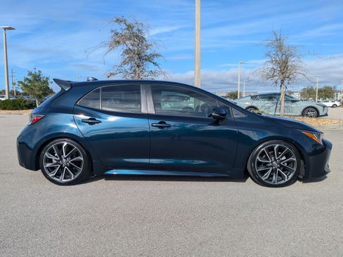 Used 2021 Toyota Corolla XSE image 4