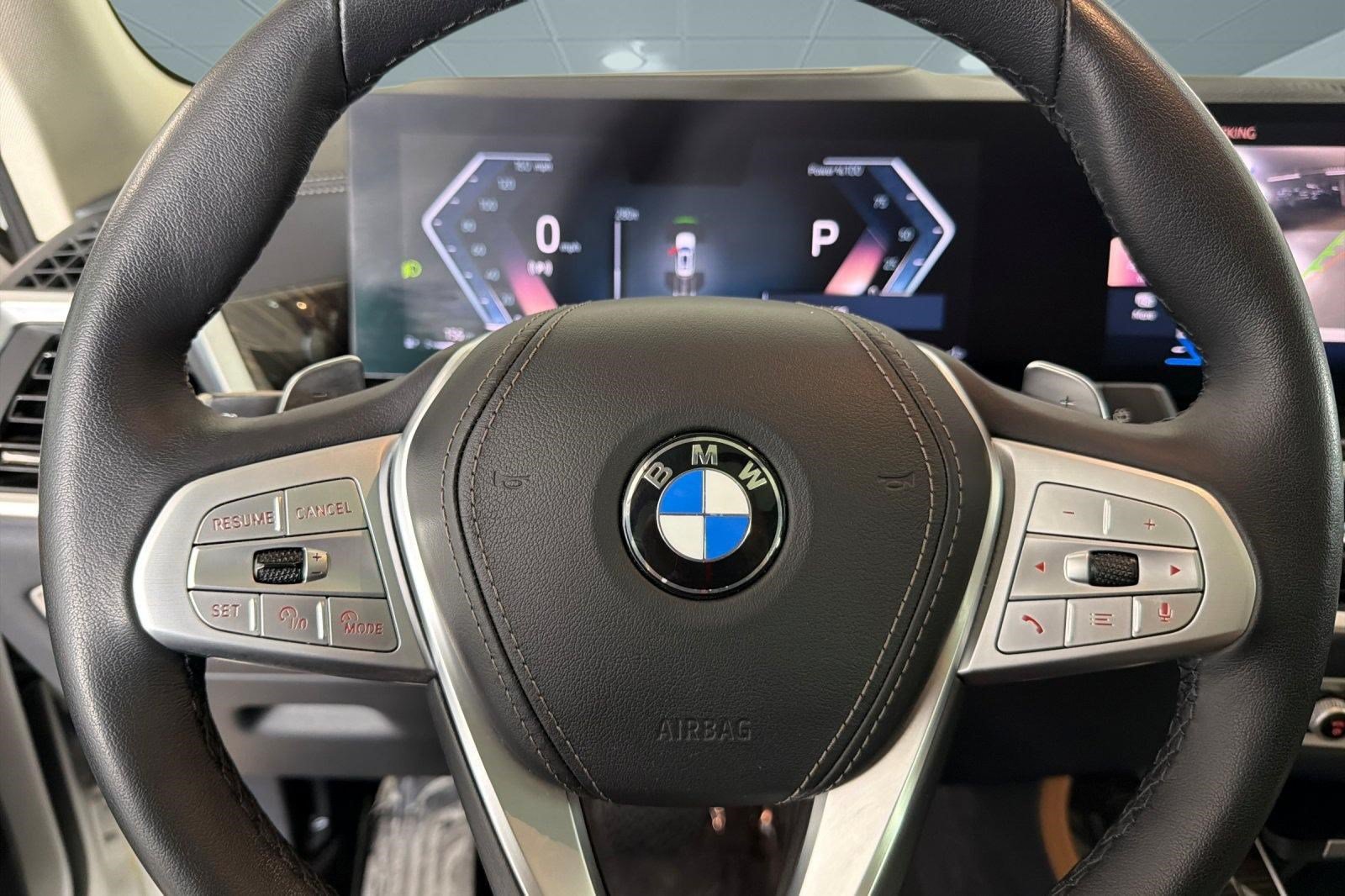 Used 2024 BMW X7 xDrive40i w/ Climate Comfort Package AWD/4WD image 10