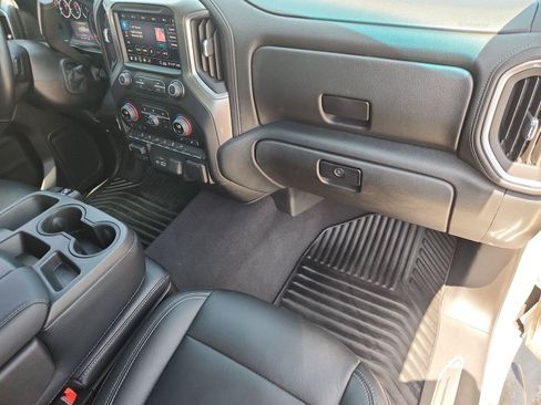 Used 2020 Chevrolet Silverado 1500 LT w/ Texas Edition AWD/4WD image 27
