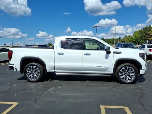 Used 2024 GMC Sierra 1500 Denali w/ Denali Reserve Package image 8