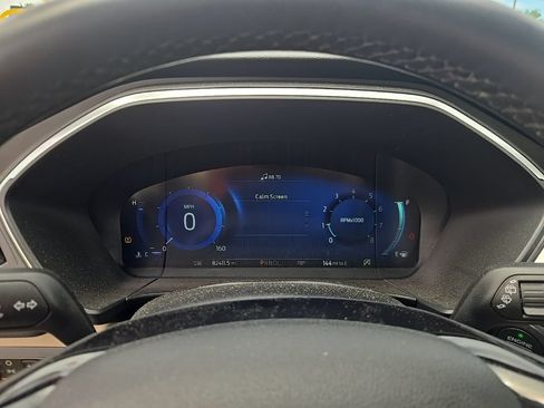 Used 2022 Ford Escape Titanium AWD/4WD image 7