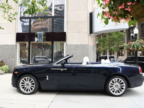 Used 2020 Rolls-Royce Dawn image 7