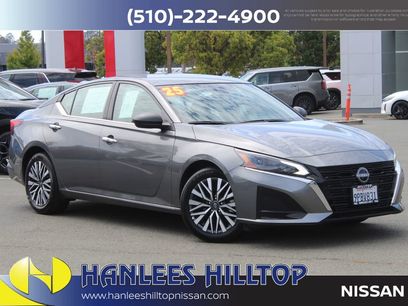 Used 2025 Nissan Altima 2.5 SV