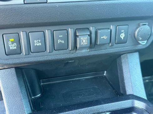 Used 2023 Toyota Tacoma TRD Off-Road w/ Technology Package image 29