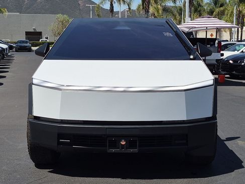 Used 2024 Tesla Cybertruck Cyberbeast AWD/4WD image 3