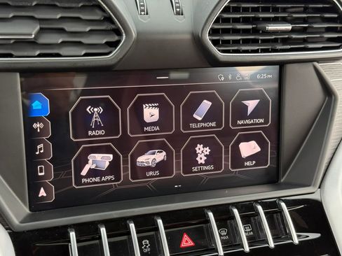 Used 2019 Lamborghini Urus AWD/4WD image 30