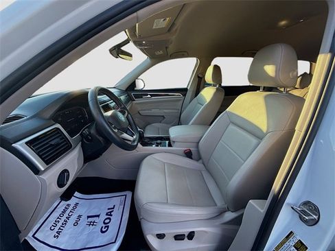 Used 2023 Volkswagen Atlas SE image 18