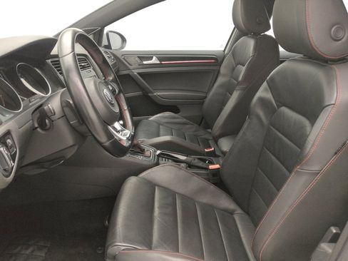 Used 2015 Volkswagen GTI SE FWD image 17