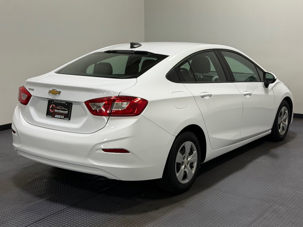 Used 2017 Chevrolet Cruze LS FWD image 5