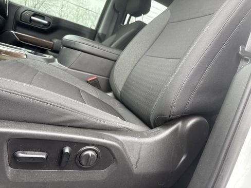 Used 2021 Chevrolet Silverado 1500 LT Trail Boss w/ Bed Protection Package image 17