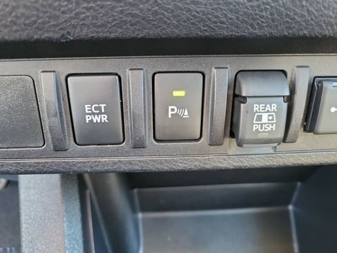 Used 2023 Toyota Tacoma SR5 image 22