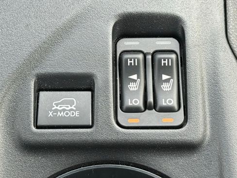 Used 2023 Subaru Crosstrek 2.0i Premium image 24