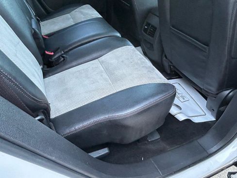 Used 2013 Ford Edge SEL w/ Black-White Styling Pkg FWD image 11