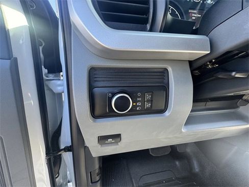 New 2025 Ford F550 4x4 Regular Cab Super Duty image 18