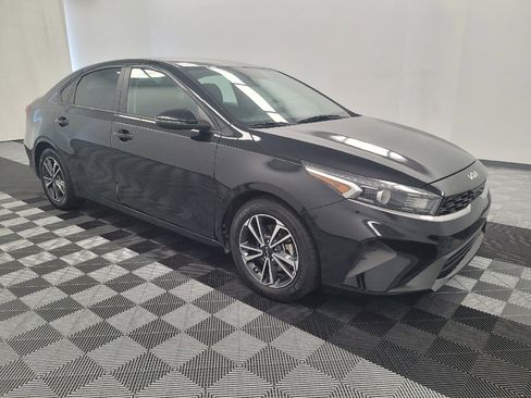 Used 2022 Kia Forte LXS w/ LXS Technology Package FWD image 11