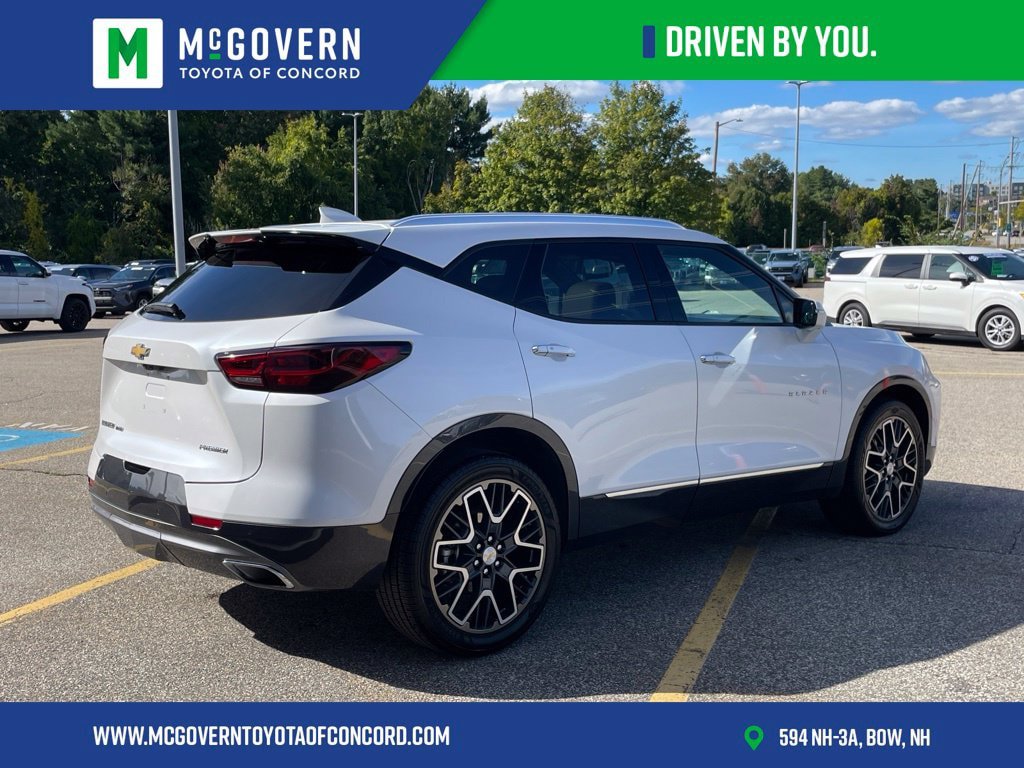 Used 2024 Chevrolet Blazer Premier w/ Driver Confidence II Package AWD/4WD image 5