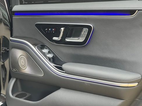 Certified 2022 Mercedes-Benz S 500 4MATIC image 42