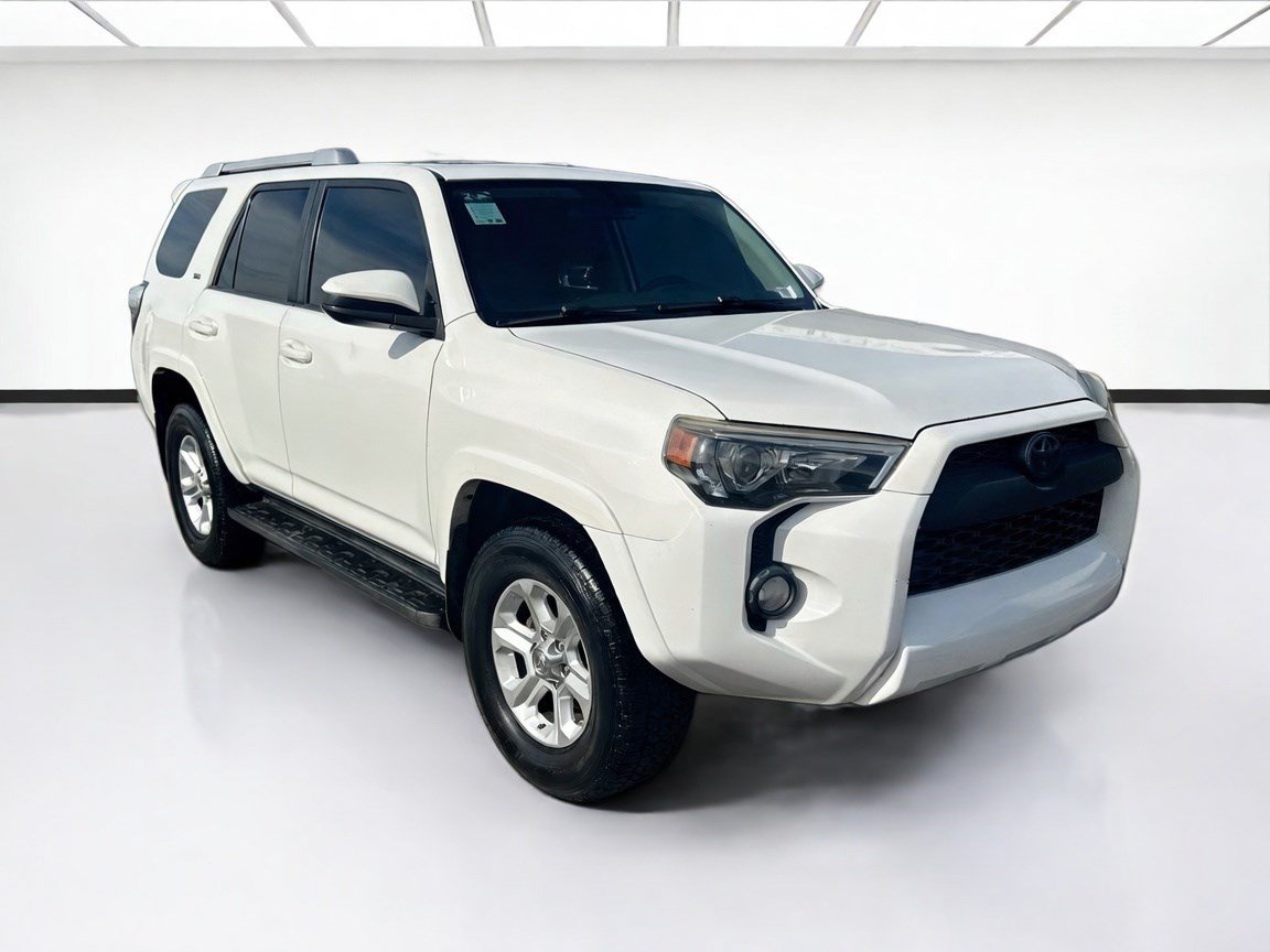 Used 2016 Toyota 4Runner SR5 AWD/4WD image 3