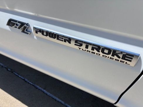 Used 2022 Ford F250 XLT AWD/4WD image 7