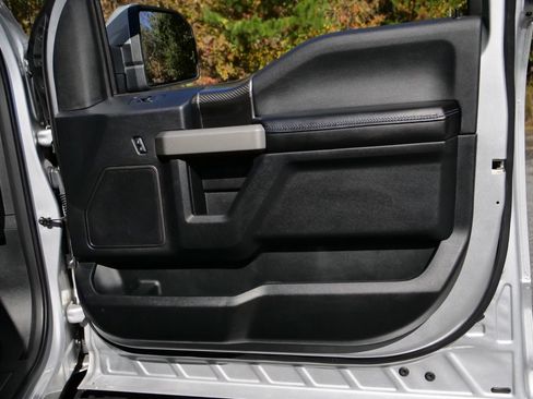 Used 2019 Ford F150 Raptor w/ Equipment Group 802A Luxury image 54