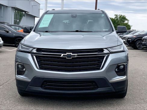 Used 2023 Chevrolet Traverse LS w/ Midnight/Sport Edition FWD image 2
